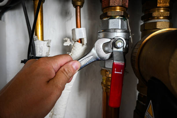 Best Emergency Plumber  in Lynchburg, OH